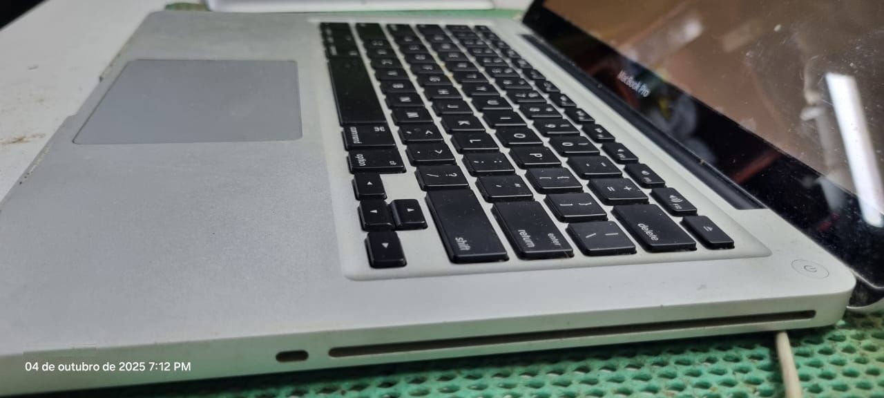 MACBOOK PRO (USADO CONFORME DESCRIÇÃO)